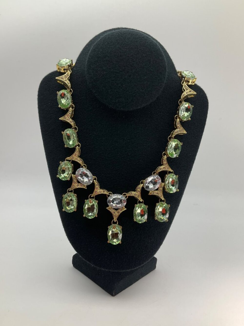 Vintage 60's Arnold Scaasi Cn Signed Gold-Tone Necklace Green Clear Crystals Adj - Picture 7 of 11